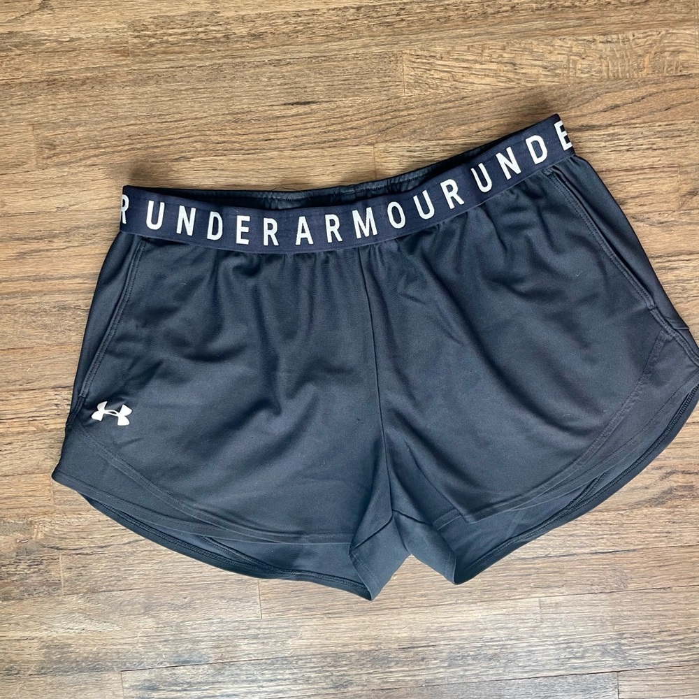 Under Armour Black Women's Athletic Shorts with Branded Waistband